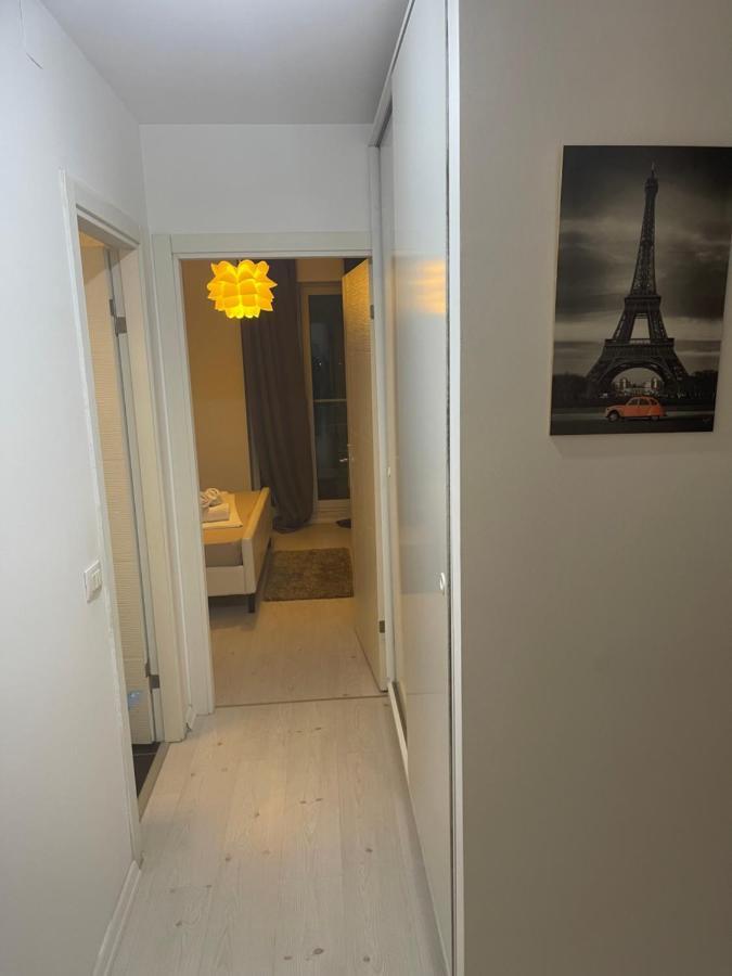 Tranzzit Airport Apartment II Otopeni Exterior foto